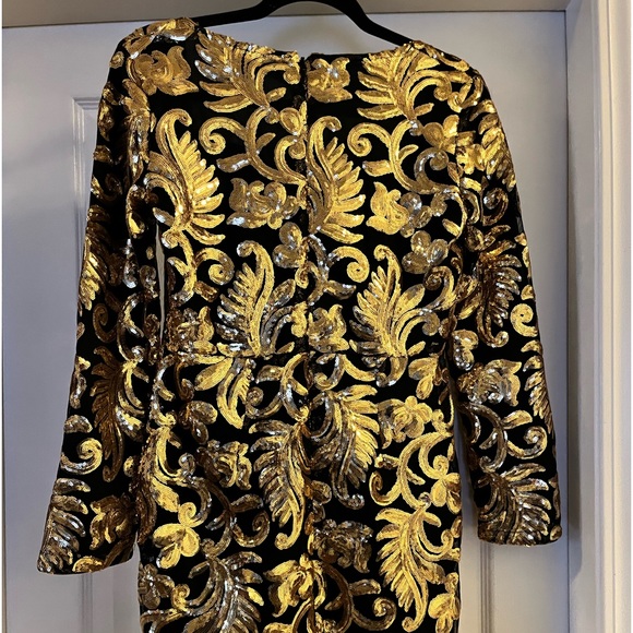 Black & Gold Sequin party dress 🖤🤎 - Picture 2 of 6